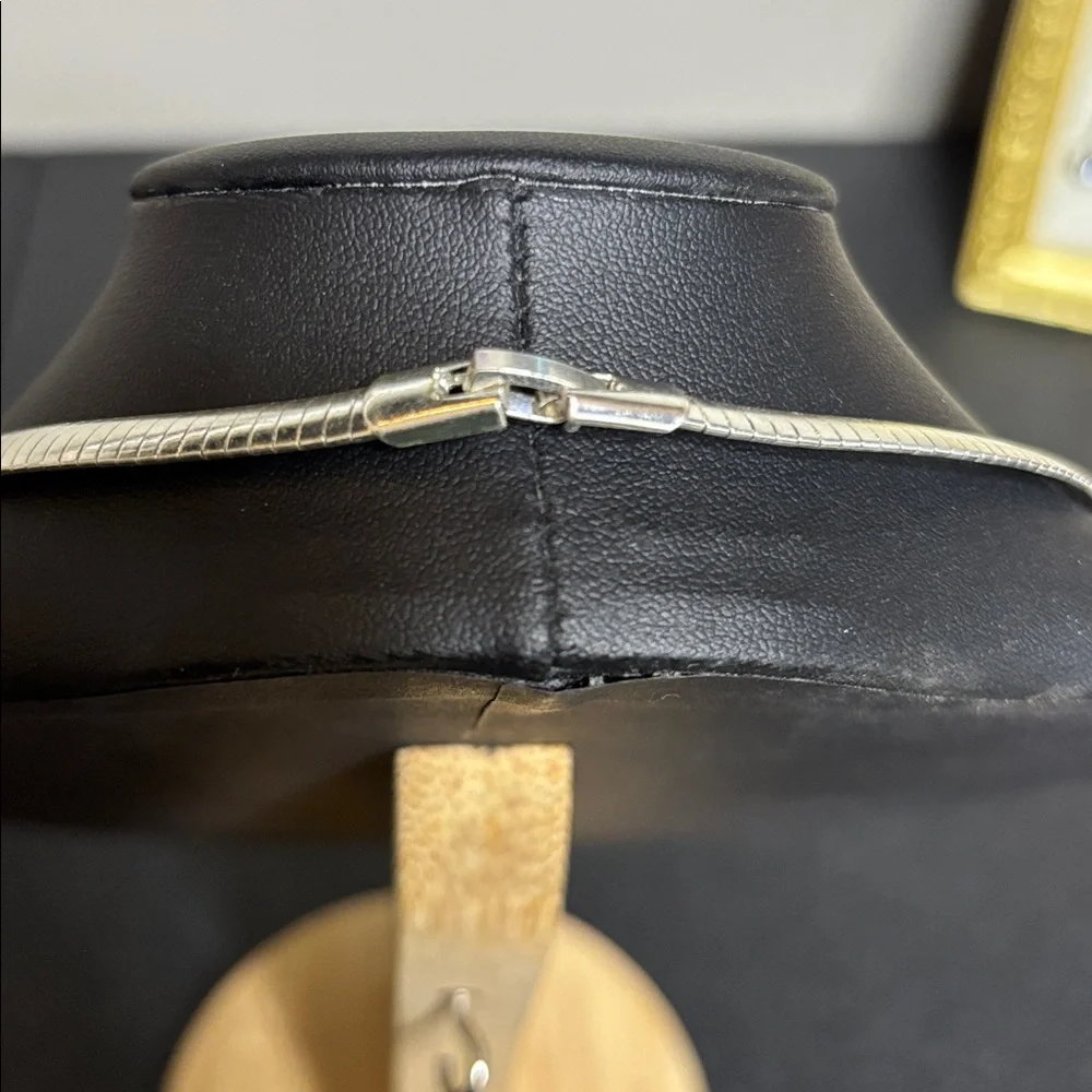 Herringbone Omega Elegant Silver Tone Choker Necklace - Picture 3 of 7